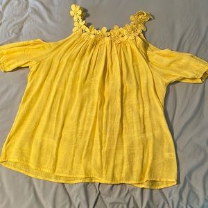 Cato yellow cut out top